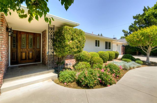 1770 W Celeste Avenue, Fresno, CA 93711