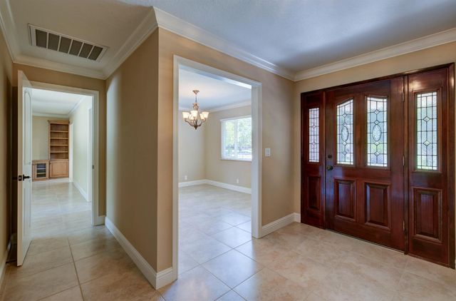 1770 W Celeste Avenue, Fresno, CA 93711