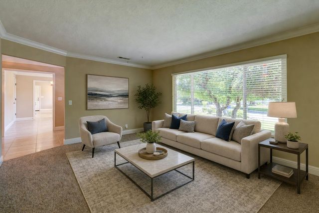1770 W Celeste Avenue, Fresno, CA 93711