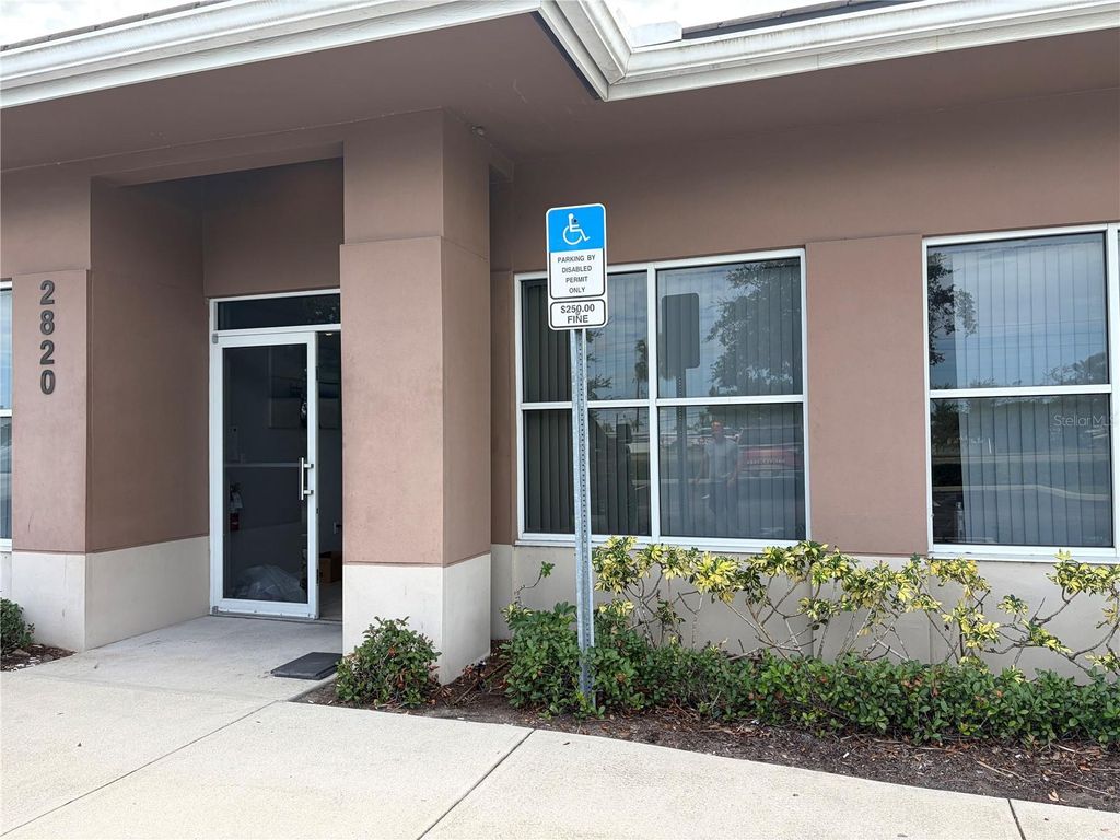 2820 MANATEE AVENUE E, BRADENTON, FL 34208 — exterior