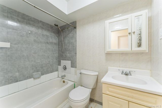 120-23 Guy R Brewer Boulevard 1, Jamaica, NY 11434