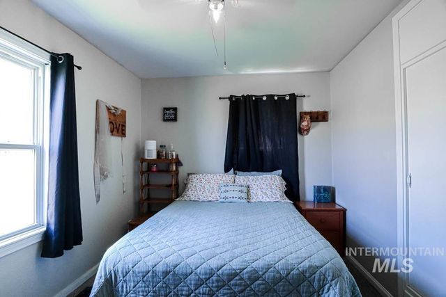 140 N Iowa Ave, Payette, ID 83661