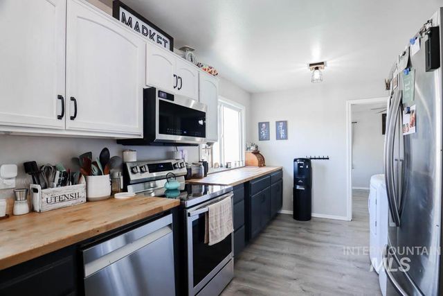 140 N Iowa Ave, Payette, ID 83661