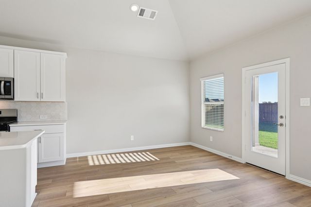 2224 Mustang Way, Seagoville, TX 75159