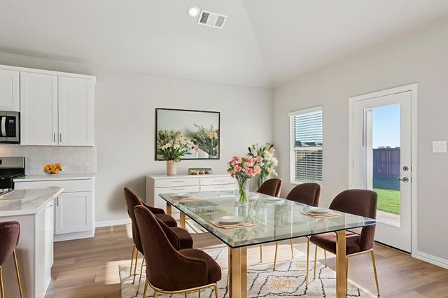 2224 Mustang Way, Seagoville, TX 75159