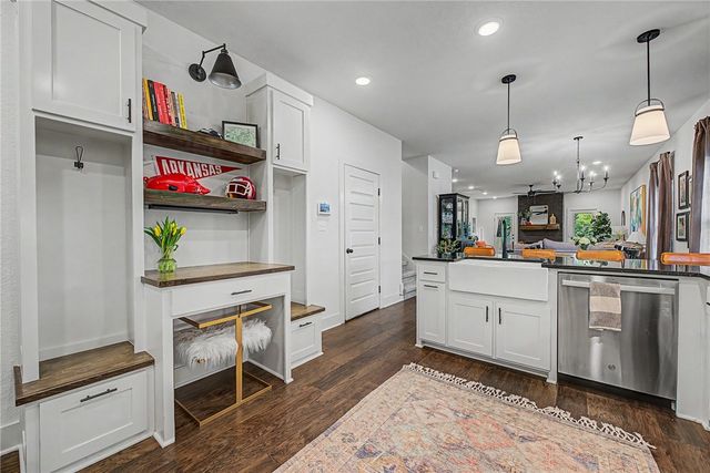 134 N Hawkstone Drive, Fayetteville, AR 72704