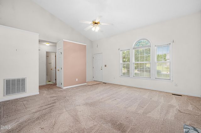 105 Mckenzie Circle, Clayton, NC 27520
