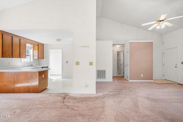105 Mckenzie Circle, Clayton, NC 27520