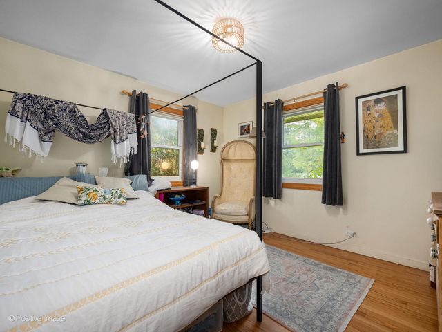 18646 Palmer Circle, Homewood, IL 60430