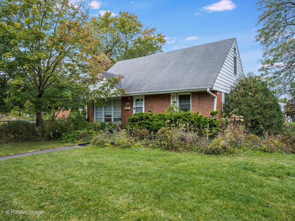 18646 Palmer Circle, Homewood, IL 60430