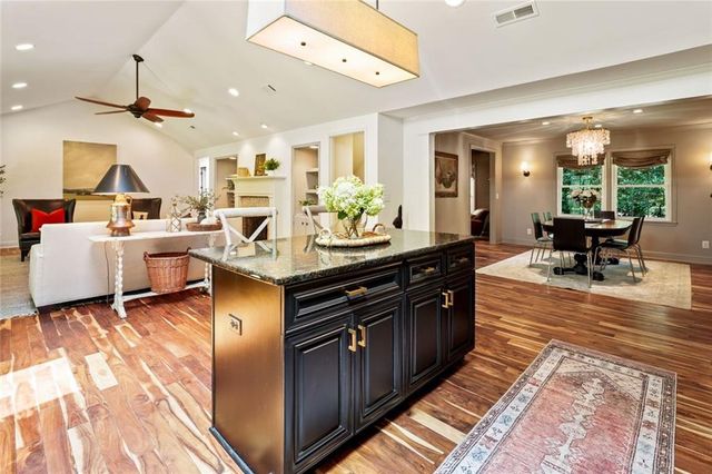 5680 Lake Forrest Drive NW, Sandy Springs, GA 30342
