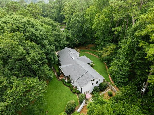 5680 Lake Forrest Drive NW, Sandy Springs, GA 30342