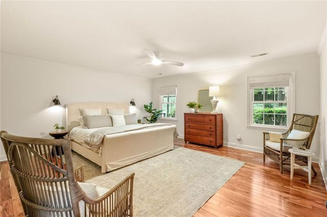 5680 Lake Forrest Drive NW, Sandy Springs, GA 30342