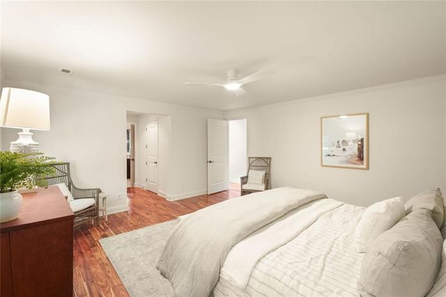 5680 Lake Forrest Drive NW, Sandy Springs, GA 30342