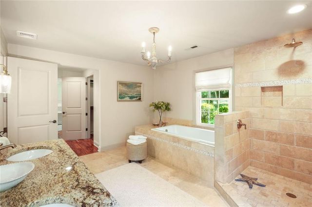 5680 Lake Forrest Drive NW, Sandy Springs, GA 30342