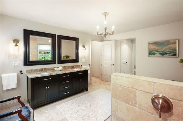 5680 Lake Forrest Drive NW, Sandy Springs, GA 30342