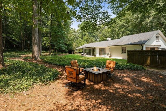 5680 Lake Forrest Drive NW, Sandy Springs, GA 30342
