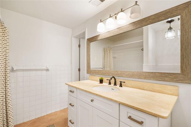 5680 Lake Forrest Drive NW, Sandy Springs, GA 30342