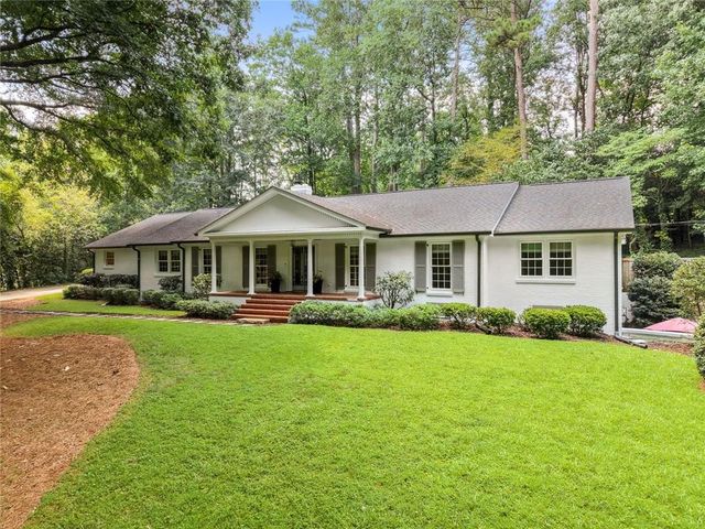 5680 Lake Forrest Drive NW, Sandy Springs, GA 30342