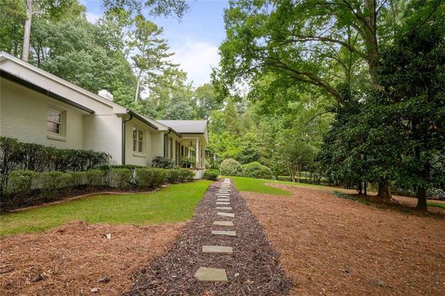 5680 Lake Forrest Drive NW, Sandy Springs, GA 30342