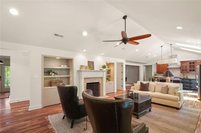 5680 Lake Forrest Drive NW, Sandy Springs, GA 30342