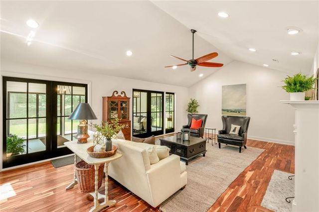 5680 Lake Forrest Drive NW, Sandy Springs, GA 30342