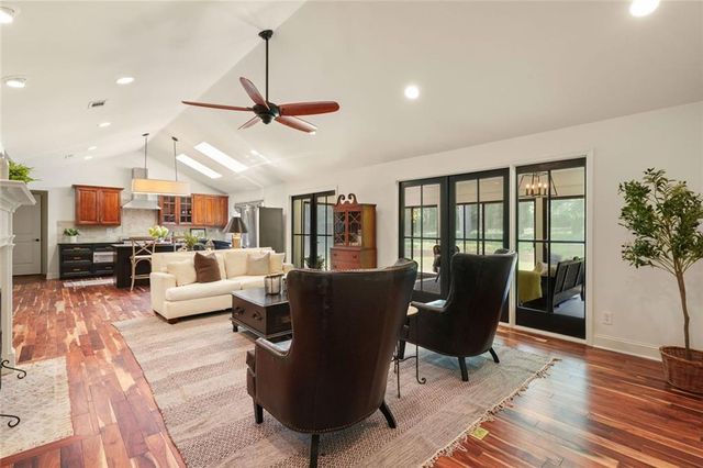 5680 Lake Forrest Drive NW, Sandy Springs, GA 30342