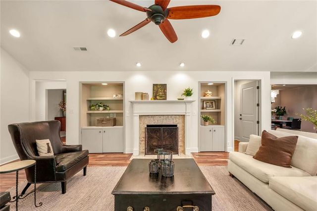 5680 Lake Forrest Drive NW, Sandy Springs, GA 30342