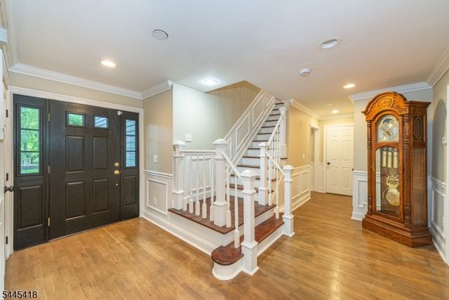 38 Valley View Ave, Summit City, NJ 07901