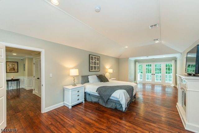 38 Valley View Ave, Summit City, NJ 07901