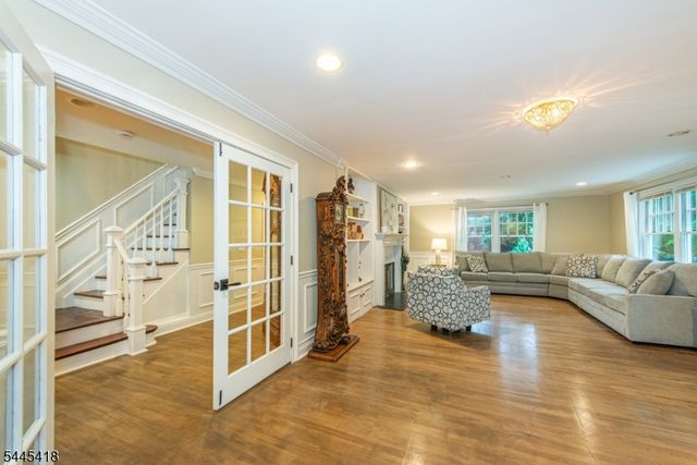 38 Valley View Ave, Summit City, NJ 07901