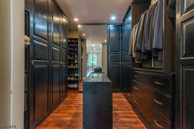 38 Valley View Ave, Summit City, NJ 07901