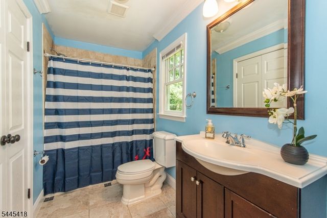 38 Valley View Ave, Summit City, NJ 07901
