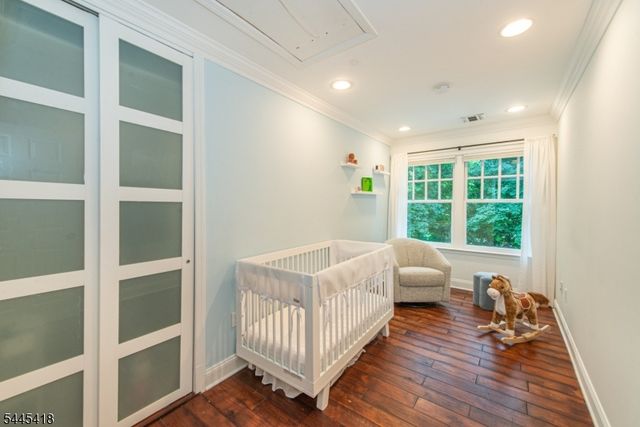 38 Valley View Ave, Summit City, NJ 07901