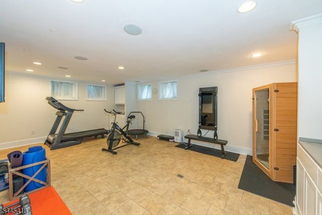 38 Valley View Ave, Summit City, NJ 07901