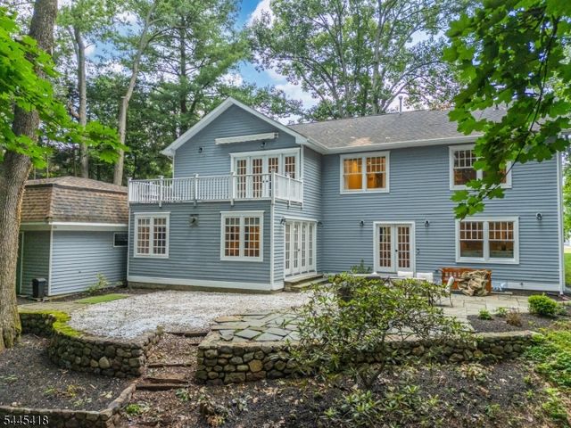 38 Valley View Ave, Summit City, NJ 07901