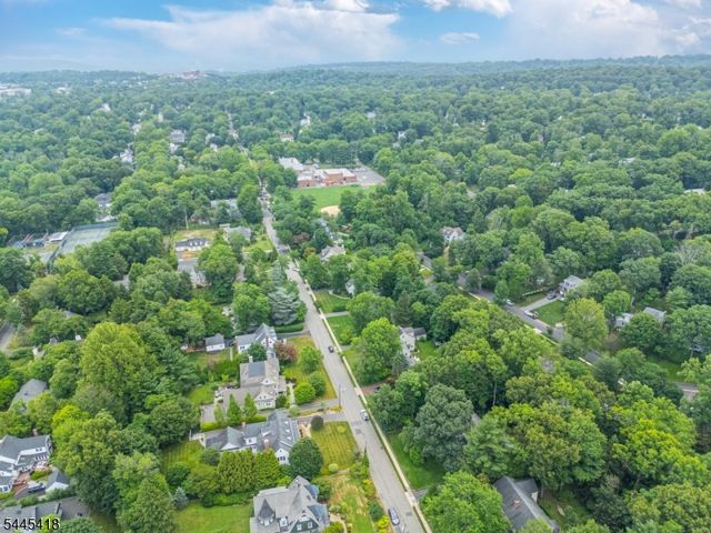 38 Valley View Ave, Summit City, NJ 07901