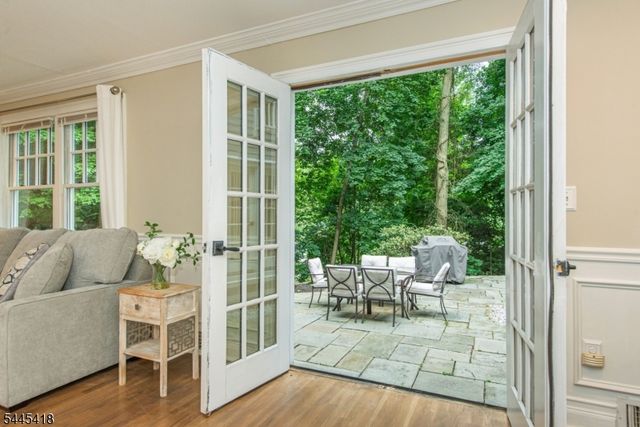 38 Valley View Ave, Summit City, NJ 07901