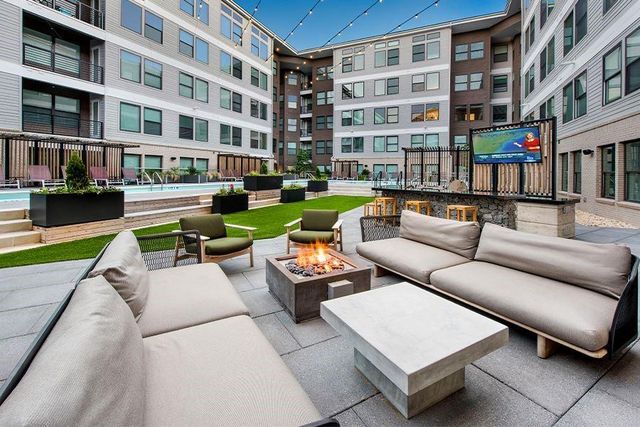 3205 Cumberland Boulevard 422, Atlanta, GA 30339