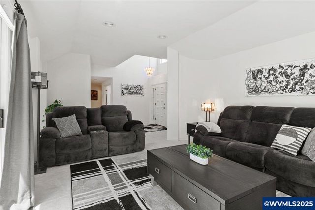 6359 Crampton Dr N Dr, Keizer, OR 97303