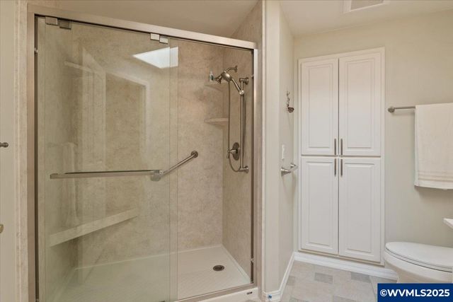 6359 Crampton Dr N Dr, Keizer, OR 97303
