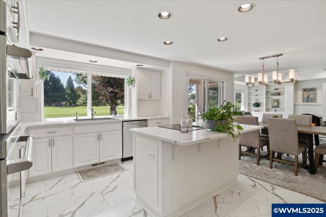 6359 Crampton Dr N Dr, Keizer, OR 97303
