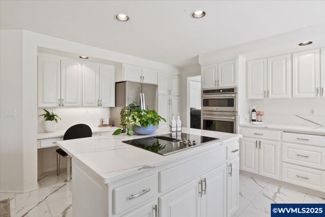 6359 Crampton Dr N Dr, Keizer, OR 97303