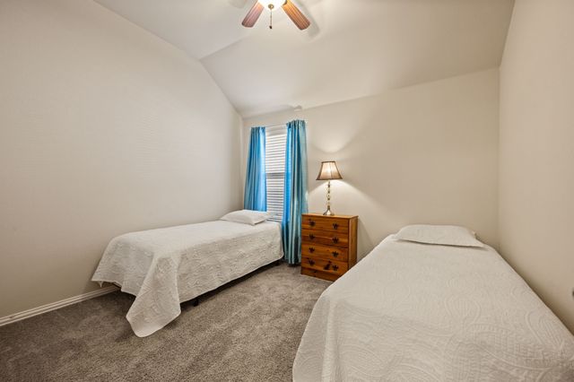613 Ricochet Drive, Fort Worth, TX 76131