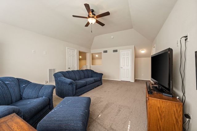 613 Ricochet Drive, Fort Worth, TX 76131