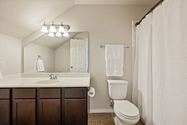 613 Ricochet Drive, Fort Worth, TX 76131