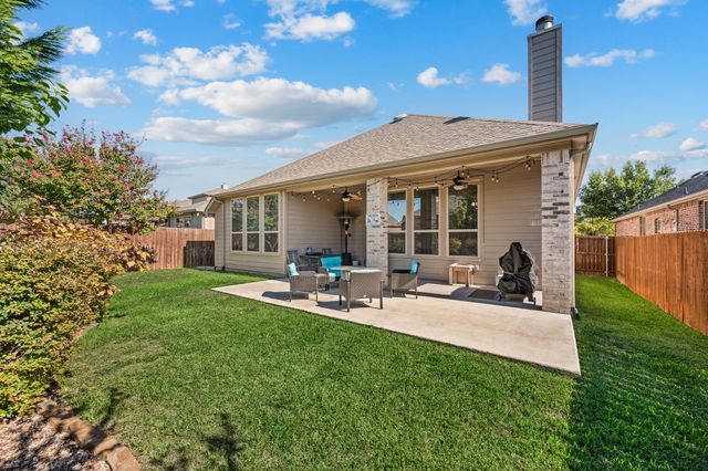 613 Ricochet Drive, Fort Worth, TX 76131