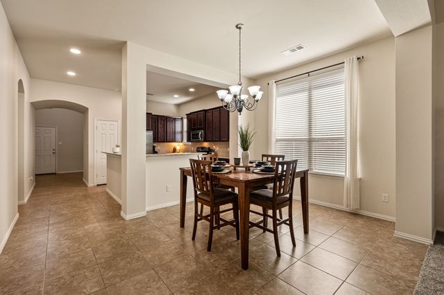 613 Ricochet Drive, Fort Worth, TX 76131