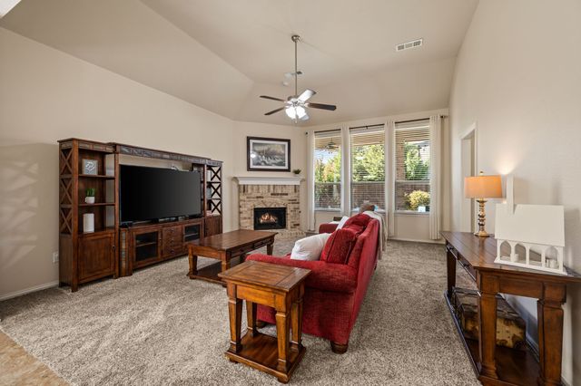 613 Ricochet Drive, Fort Worth, TX 76131