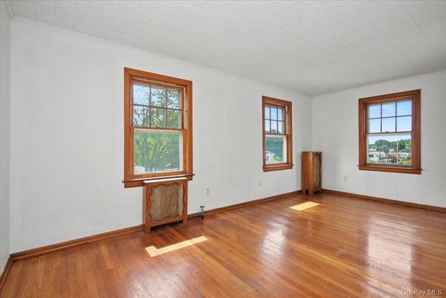 35 Orchard Place, Beacon, NY 12508